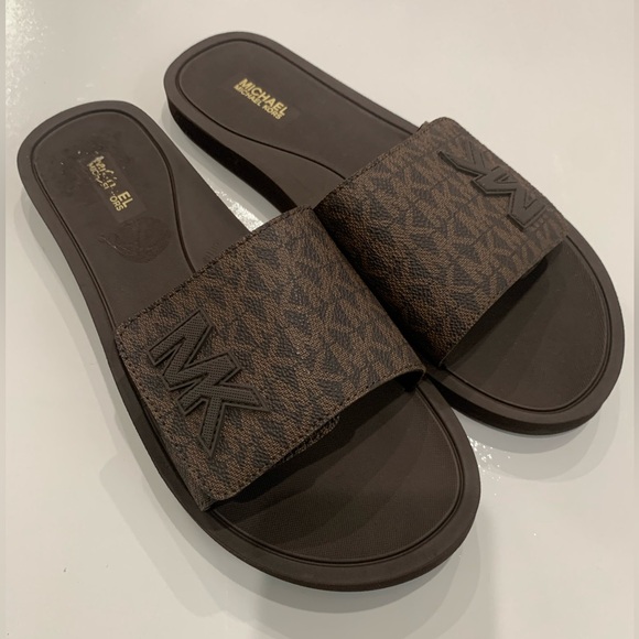 New Wade Michael Kors Dark Brown Logo Slides without box size 9 brown - Picture 2 of 6